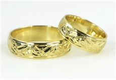 Snubní prsteny žluté zlato ručně ryté1076 + DÁREK ZDARMA