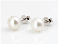 Stříbrné náušnice pecičky s bílou perlou STNAU1048F