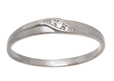 Prsten z bílého zlata se zirkony PR0254F + DÁREK ZDARMA