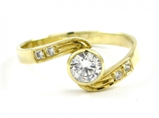 Zlatý prsten se zirkony 0065 + DÁREK ZDARMA