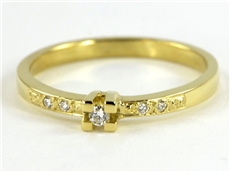 Zásnubní prsten ze žlutého zlata s diamanty + DÁREK ZDARMA